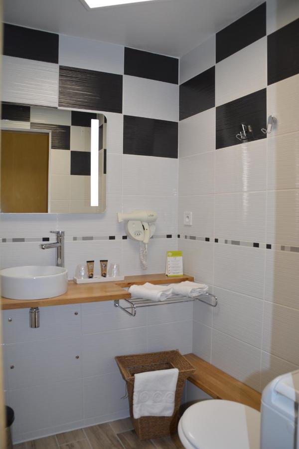Cit'Hotel Le Welcome 무티에 외부 사진