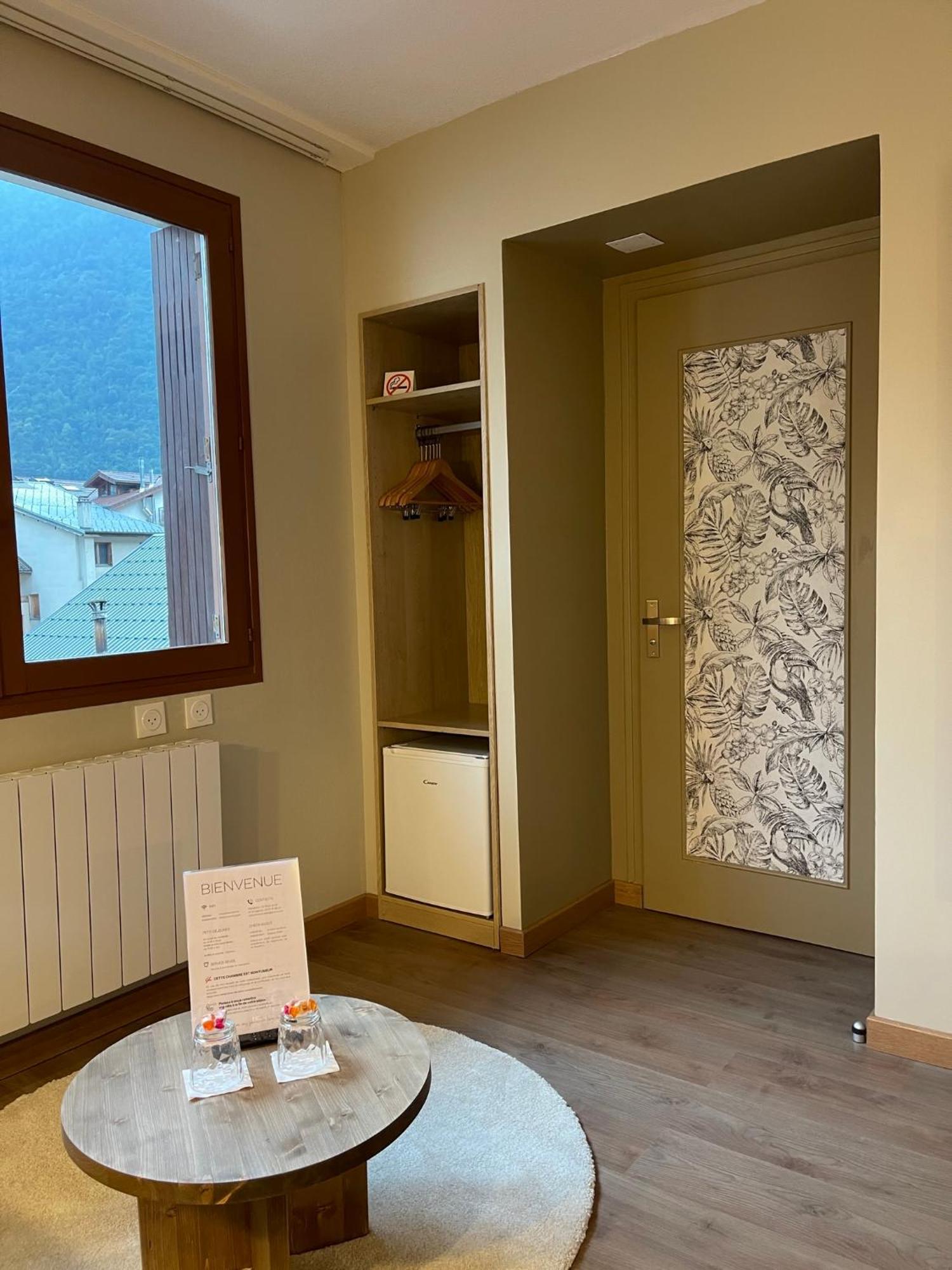 Cit'Hotel Le Welcome 무티에 외부 사진