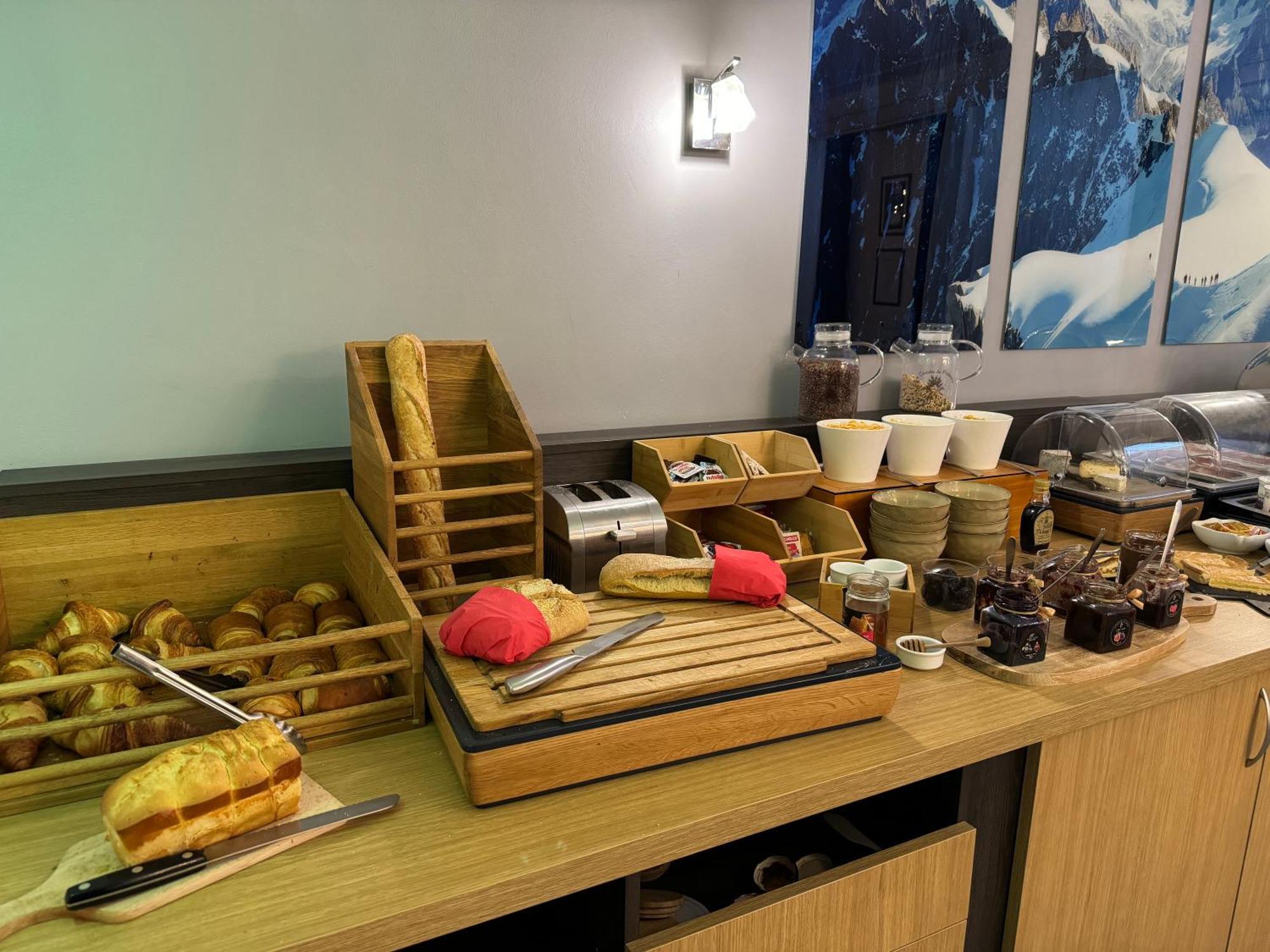 Cit'Hotel Le Welcome 무티에 외부 사진